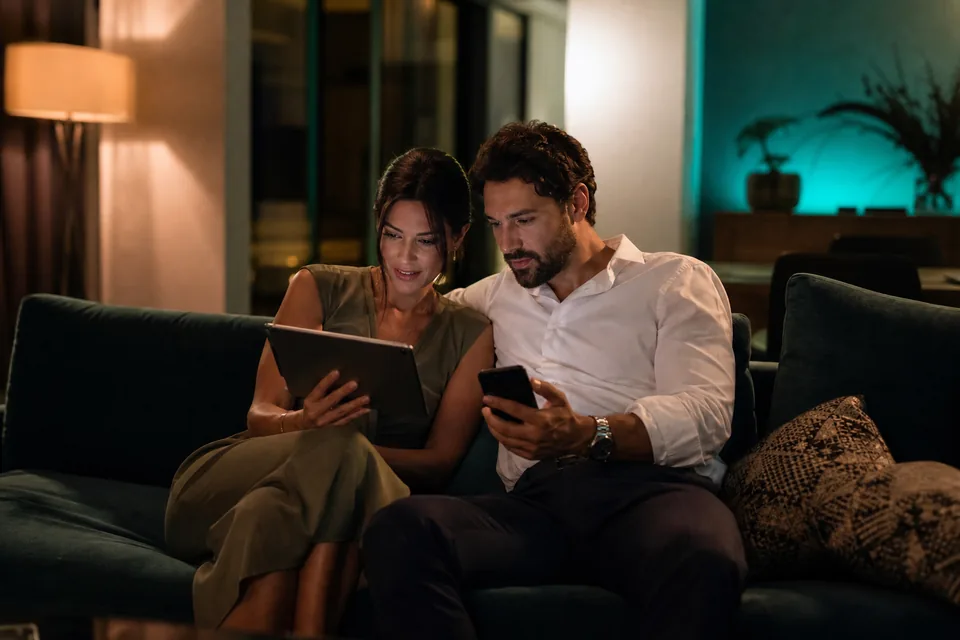 Best OnlyFans alternatives for couples who sell together